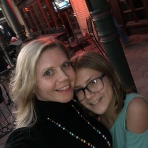 Meet your Posher, Michele